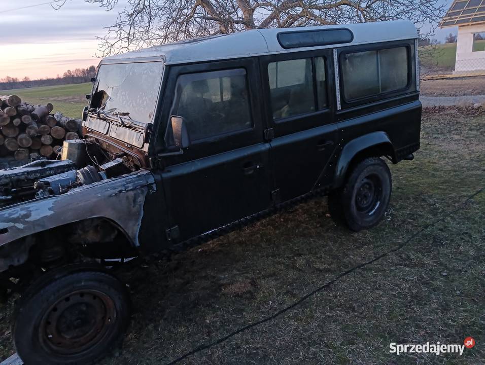 Land Rover Defender 110 uszkodzony Chojnice