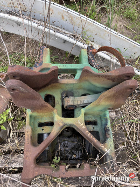 John Deere 6xxxR support osi przedniej L213734 Części i osprzęt rolniczy Jastrzębniki
