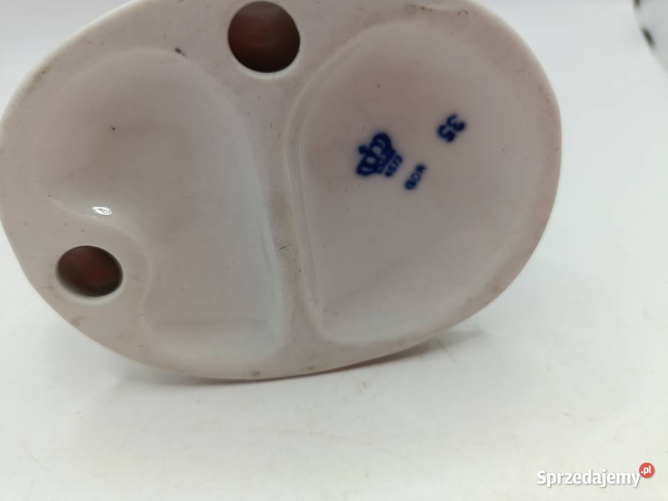 Porcelana figura Chłopiec z trzema gąskami Porcelana i szkło Zamość sprzedam