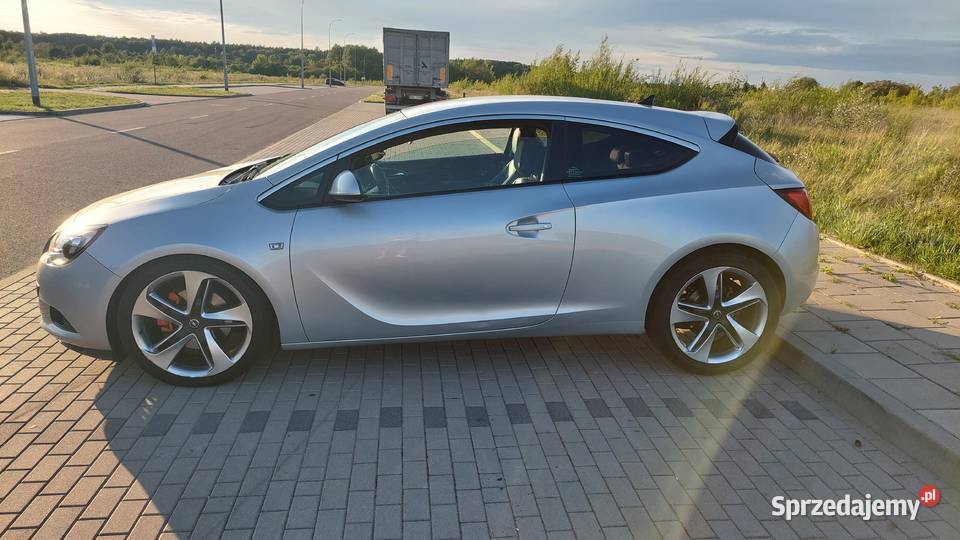 Opel Astra GTC 2011 Hatchback podlaskie Białystok