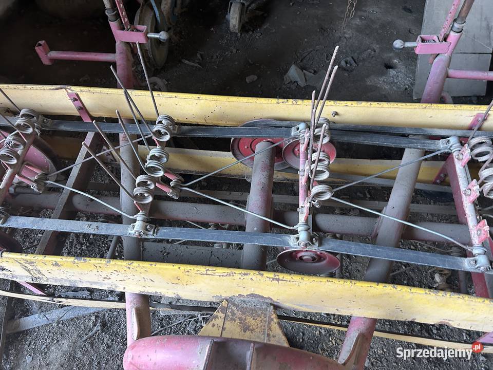 przetrząsarko zgrabiarka Z266 Zgrabiarki i przetrząsacze Bzowiec sprzedam