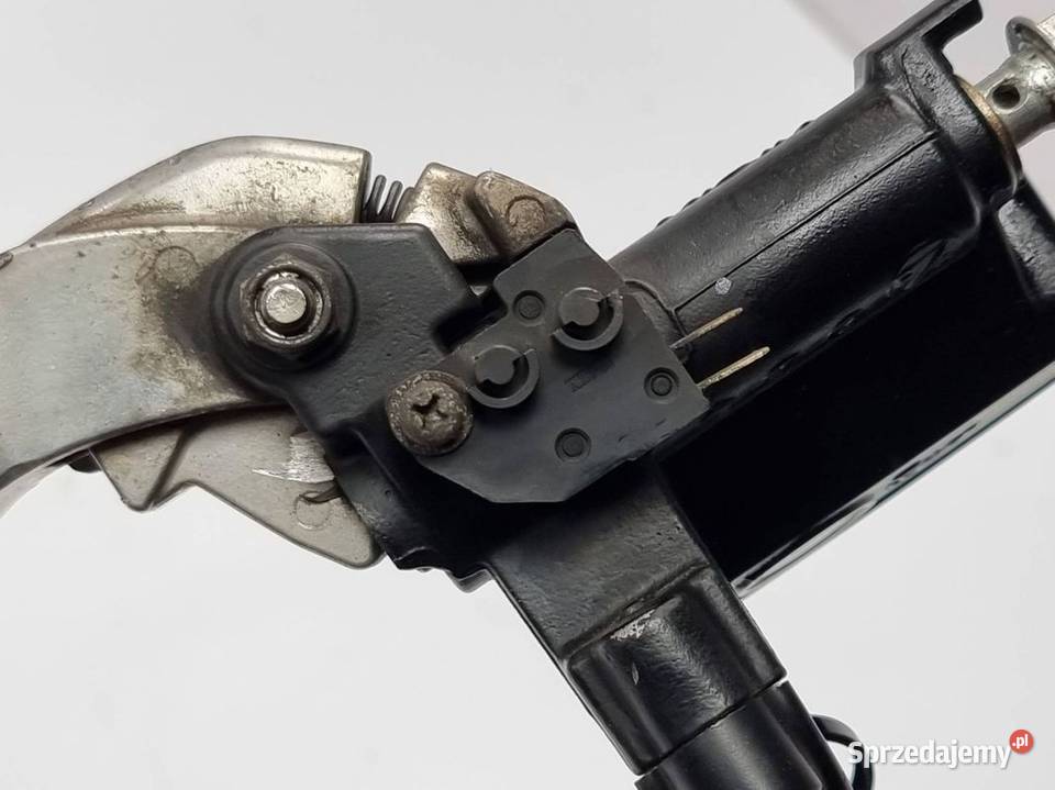 KLAMKA MOTOCYKL SUZUKI GSR 600 Lipno