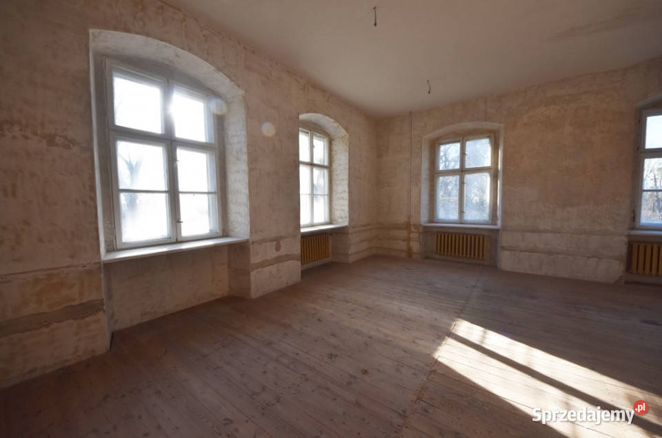 Na Sprzedaż Barokowy Dwór Biskupice Opolskie 3083zł/m2 Nieruchomości
