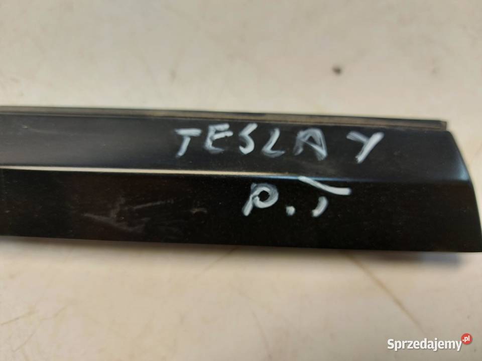 TESLA MODEL Y 2023r Listwa parapet drzwi szyby