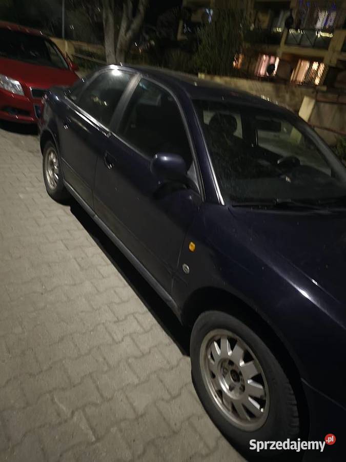 Audi A4B5 16 benzyna długie Opłaty