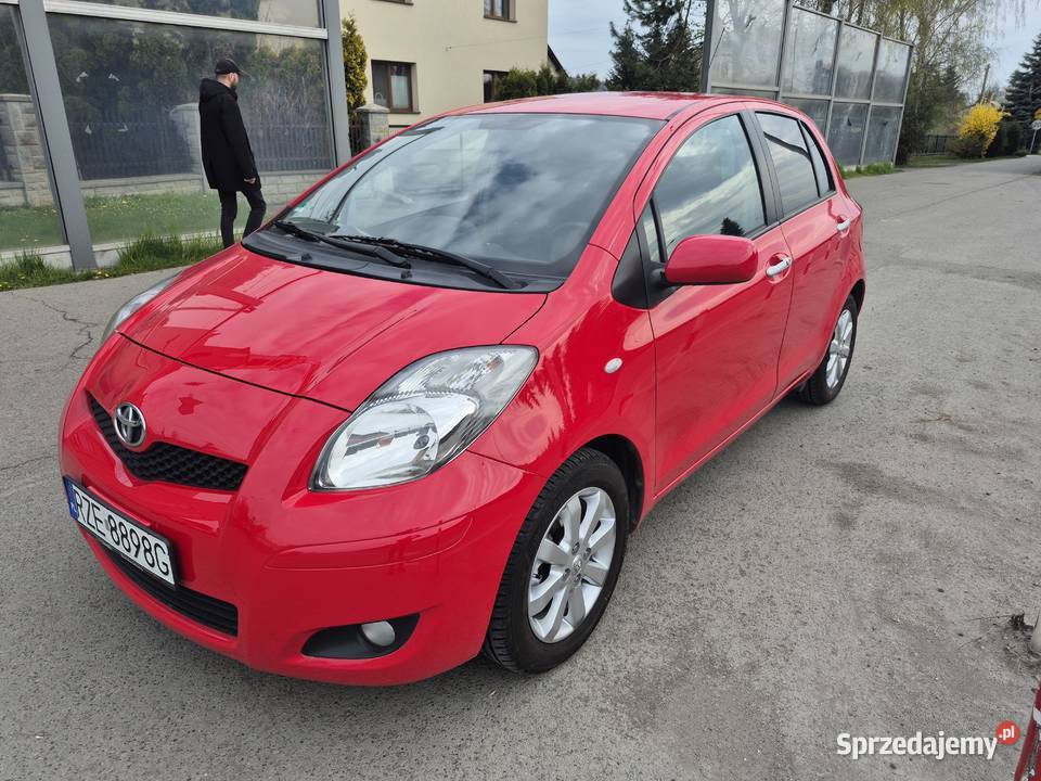 Toyota Yaris 4D4 2011 stan igła diesel