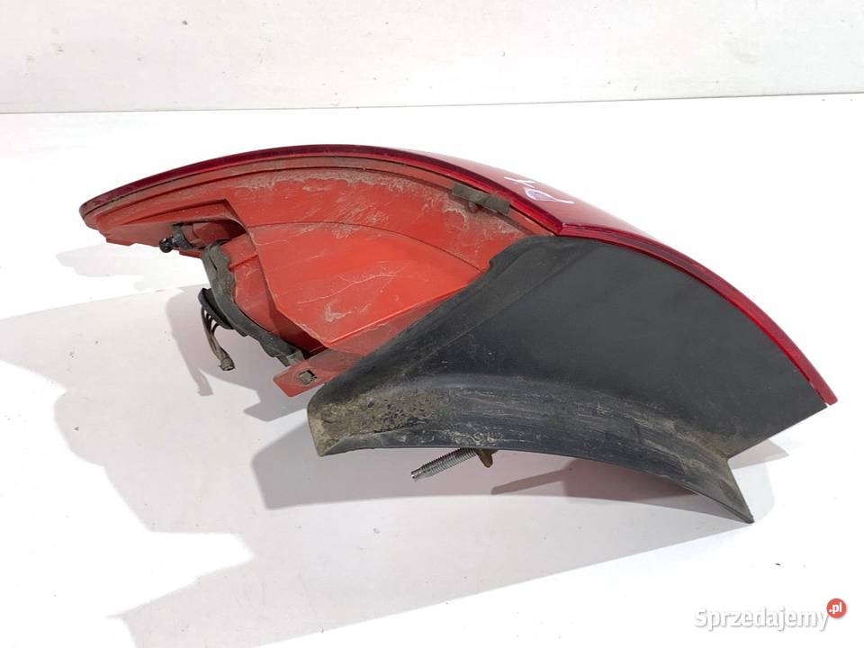 LAMPA PRAWY TYŁ AUDI A6 C6 4F9945096H Kombi 0411 Lampy tylne