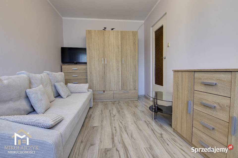 3 pokoje Sikorskiego 1 piętro 60 m2 duży balkon