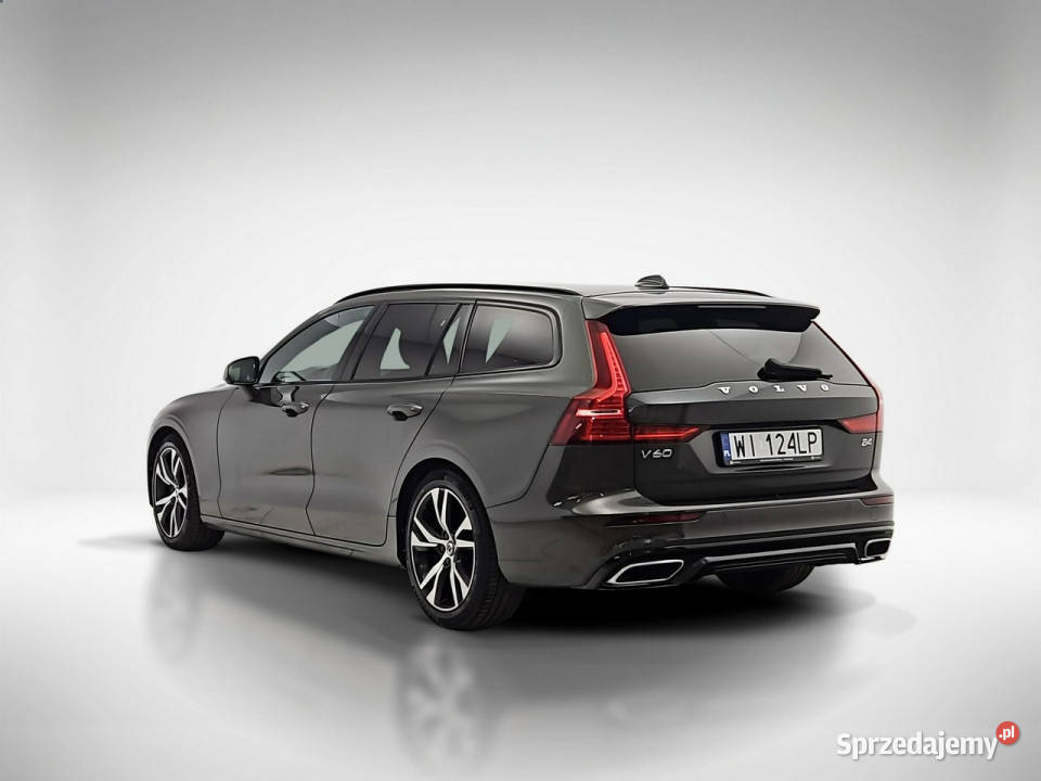 Volvo V60 B4 D Plus Dark aut Z Polskiego Salonu zielony Warszawa