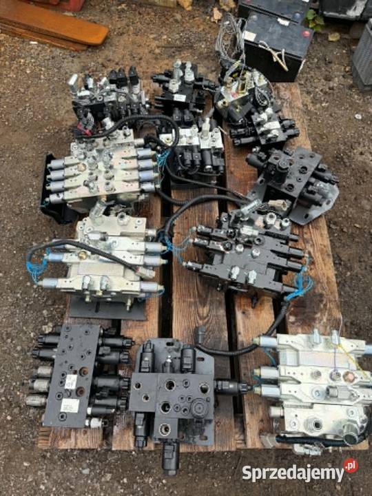 Rozdzielacz hydrauliczny trzysekcyjny HYSTER śląskie Antonie