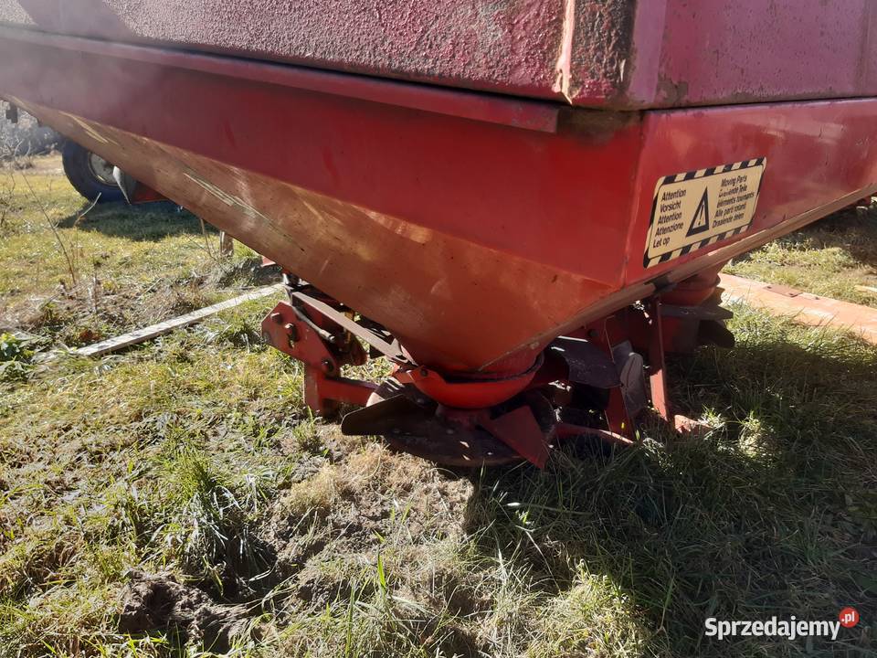 Rozsiewacz kuhn Nowe Skalmierzyce