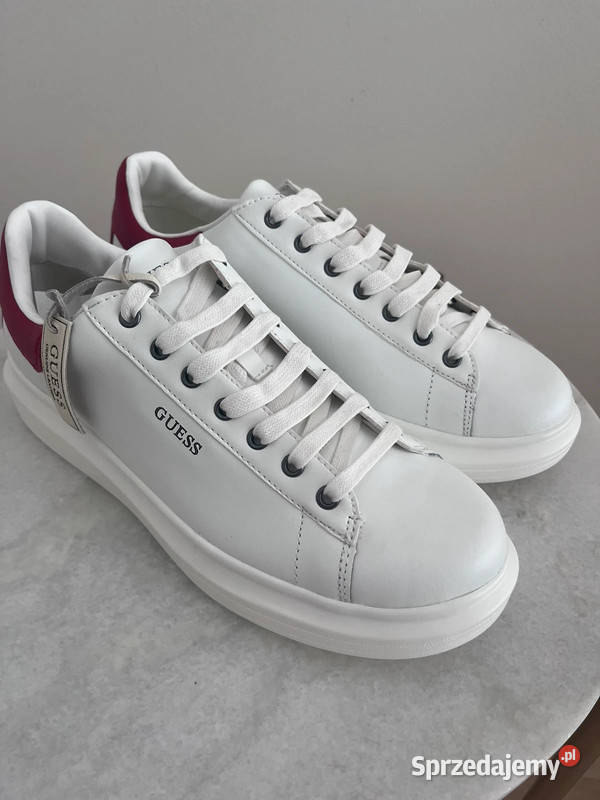 Nowe sneakersy GUESS skóra naturalna Guess