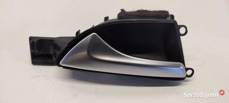 MERCEDES X117 CLA KLAMKA DRZWI LEWA A2467600561