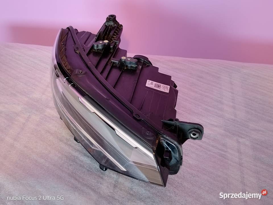 VW Passat prawa lampa 3G1941036Q osobowe Ostrów Wielkopolski