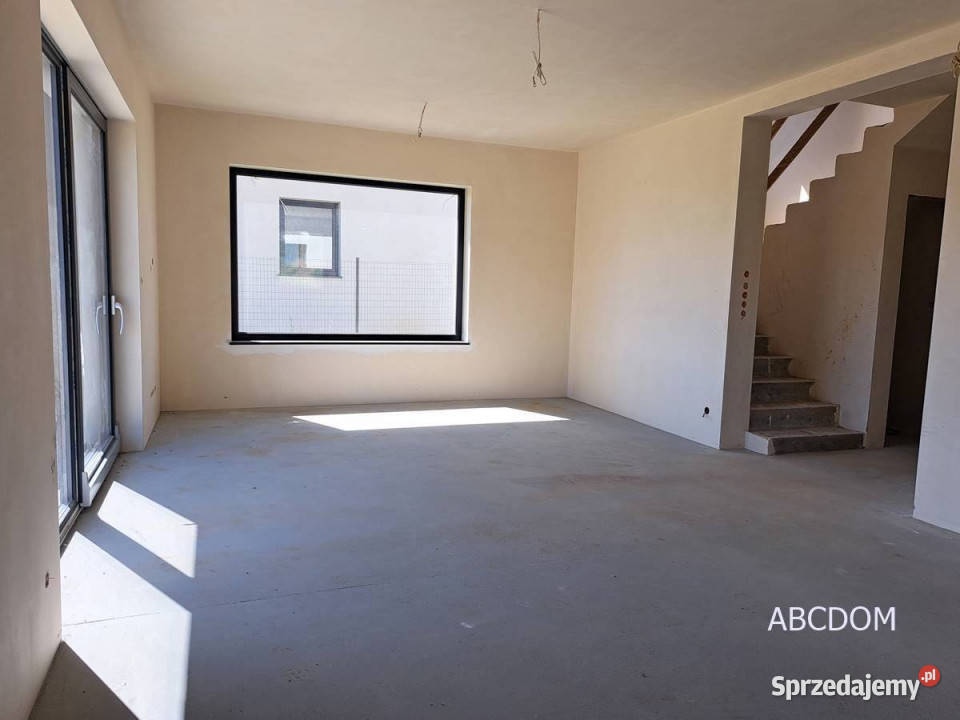 Masłomiąca nowy dom 5 pokoi garaż