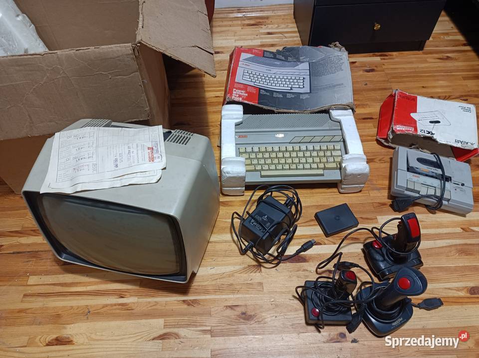 Komputer Atari i monitor UNITRA Neptun Pozostałe Chełm