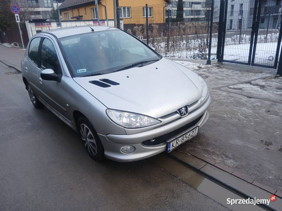 PEUGEOT 20611 Wjedzie w SCT Kraków