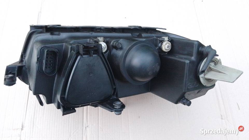 Reflektor lampa przód prawa VW Passat B5 FL Koszalin