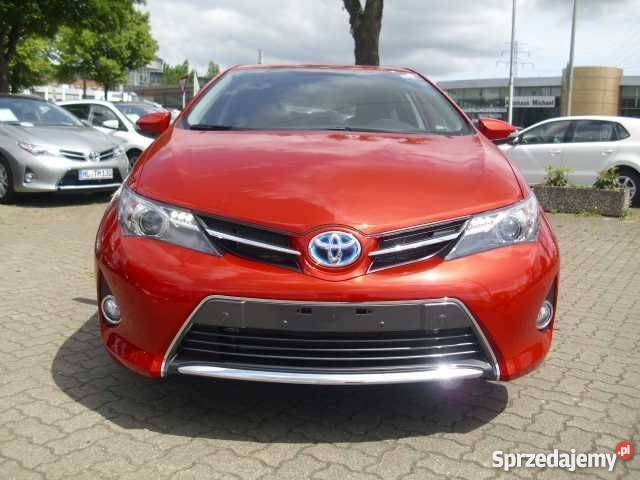 Toyota Auris czerwony Gdynia sprzedam