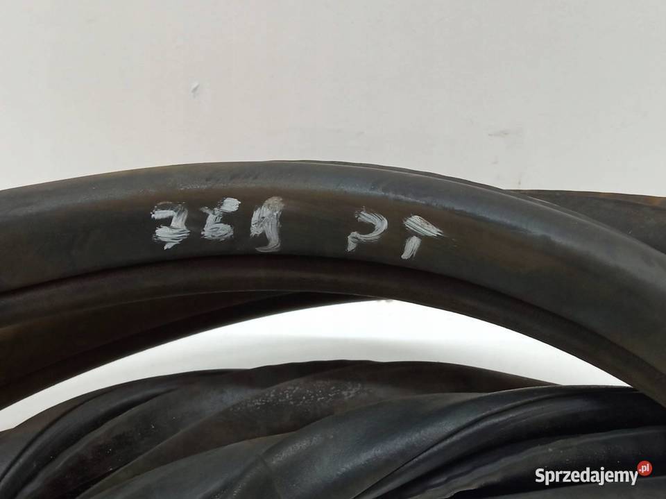 USZCZELKA DRZWI LEWY PRAWY TYŁ BAGAŻNIKA KPL Bmw Uszczelki sprzedam