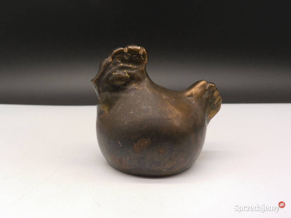 Mały mosiężny kurczak