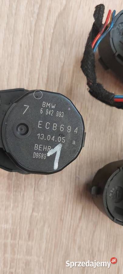 Silniczek nawiewu BMW 5 E60 E61 ECB690 ECB691