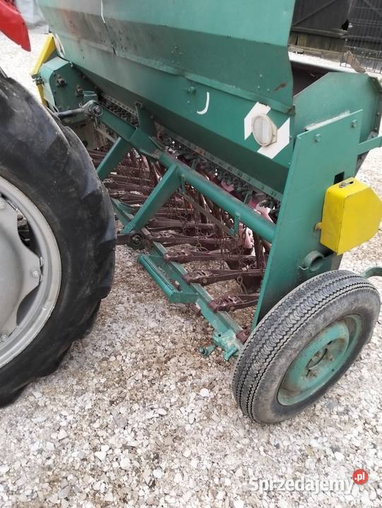 Siewnik poznaniak 27 metra Siewniki i sadzarki świętokrzyskie Huta Koszary sprzedam
