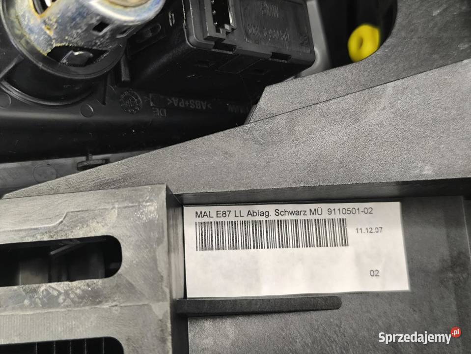 TUNEL SRODKOWY PODŁOKIETNIK BMW 1 E87 E81 LIFT