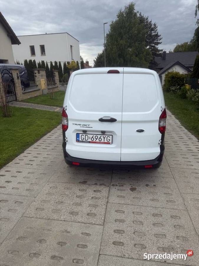Ford Transit Courier 10 EcoBoost salon zarejestrowany w Polsce