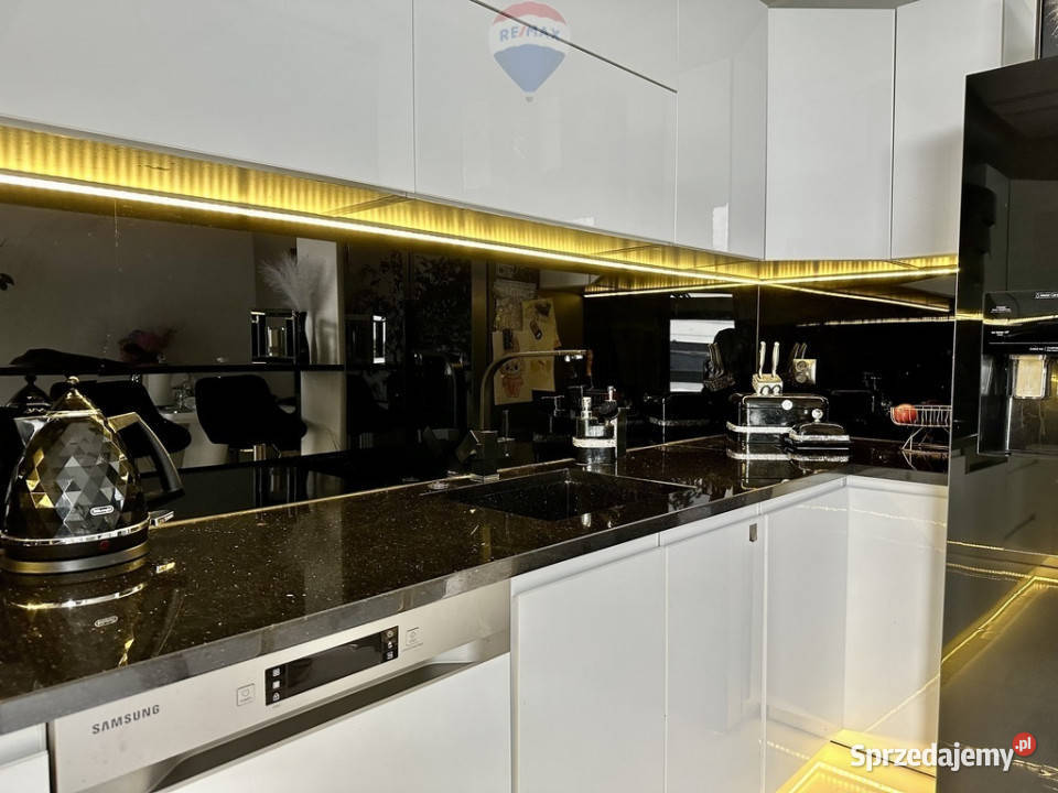 Duże mieszkanie z garażem i parkingiem balkon Bielsko-Biała