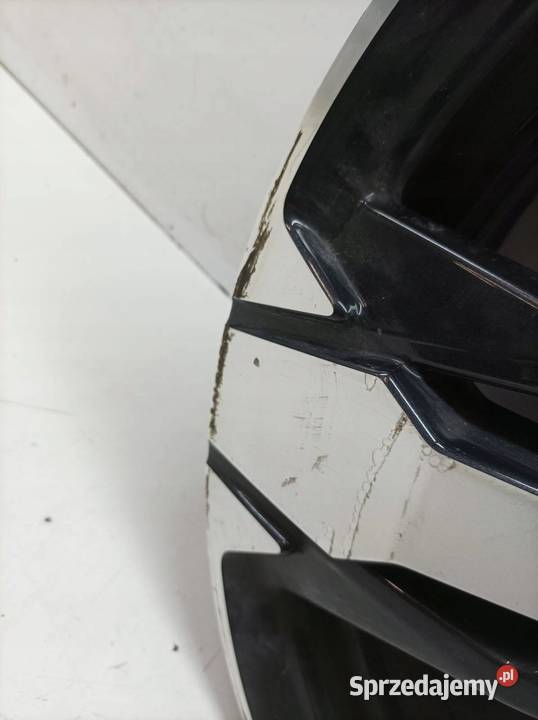 FELGA ALUMINIOWA R18 5X108 ET49 OC65MM 75J18