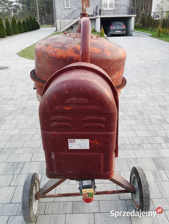 Sprzedam betoniarkę 200 dmc3