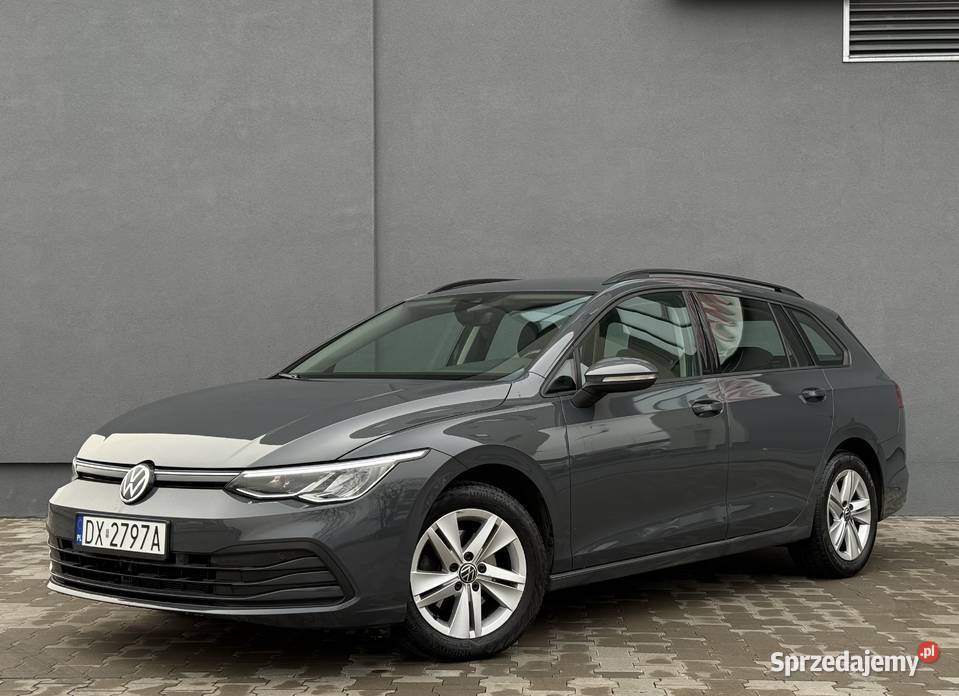 Volkswagen Golf VIII 15 eTsi Wrocław
