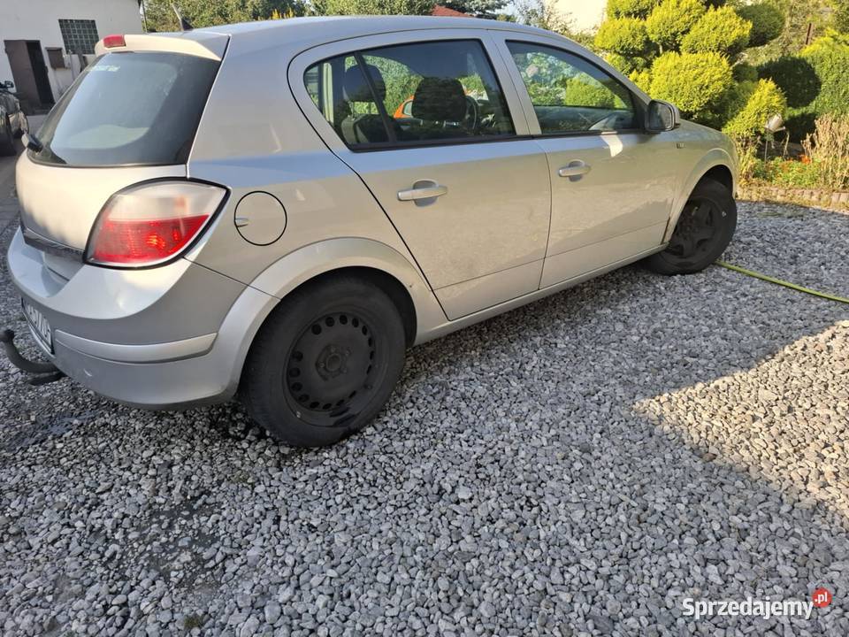 Astra h klima hak okazja Trablice sprzedam
