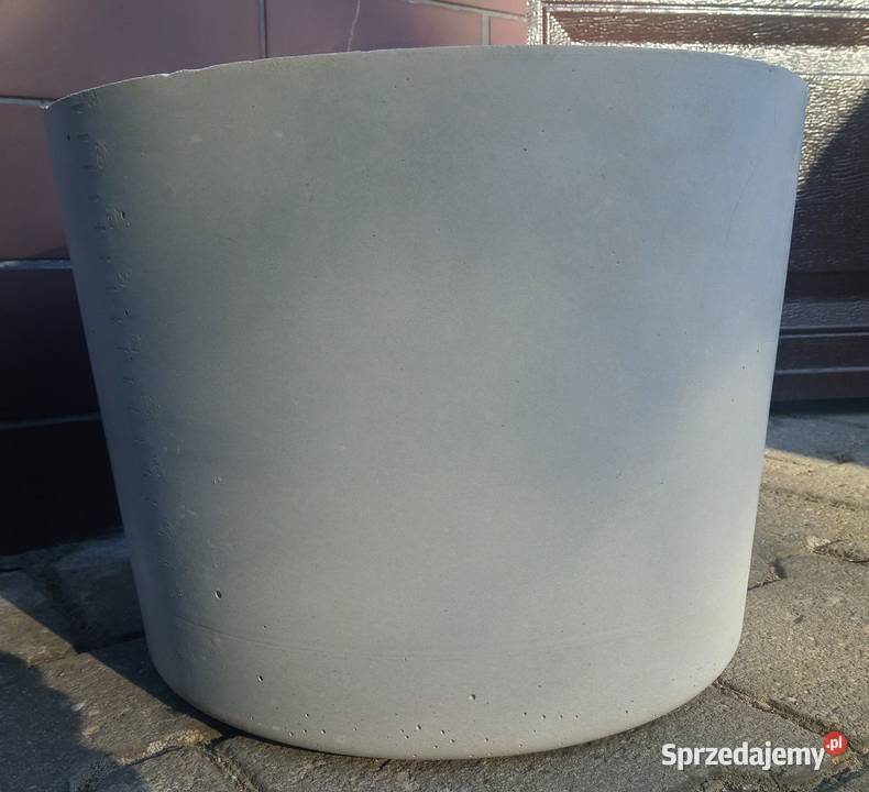 Okrągła donica betonowa fi 35 12l