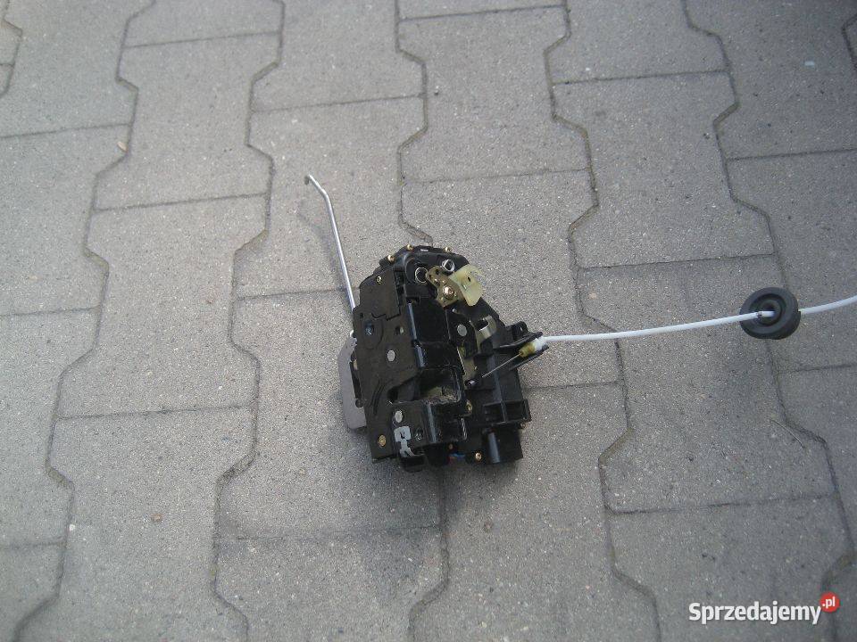audi a4 b6 małysz a6 c5 zamek drzwi przód lewy Rakoniewice