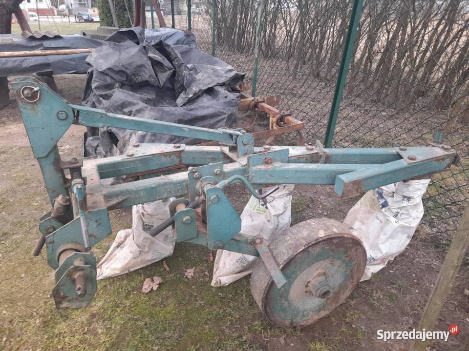 Pług 3 skibowy Pępice