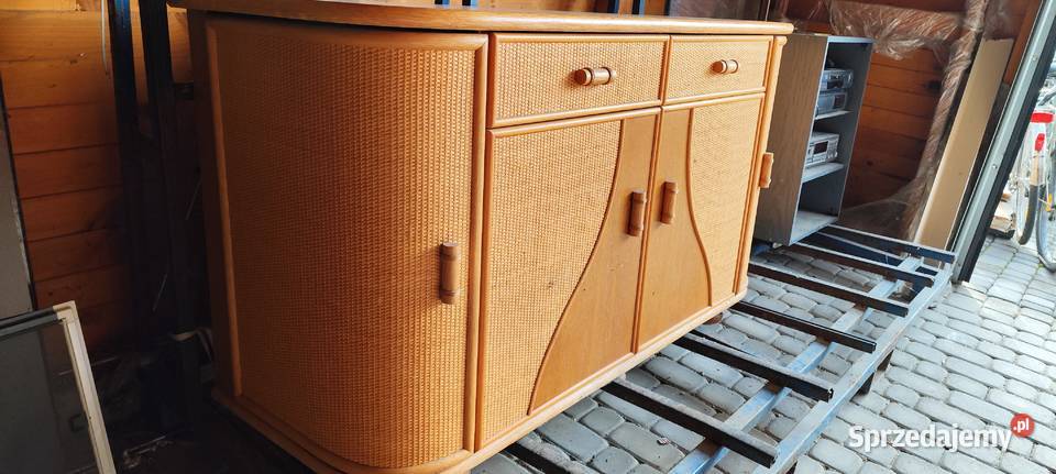 Komoda ratanowa fornirowana jasny dąb retro Komody Sieciechowice