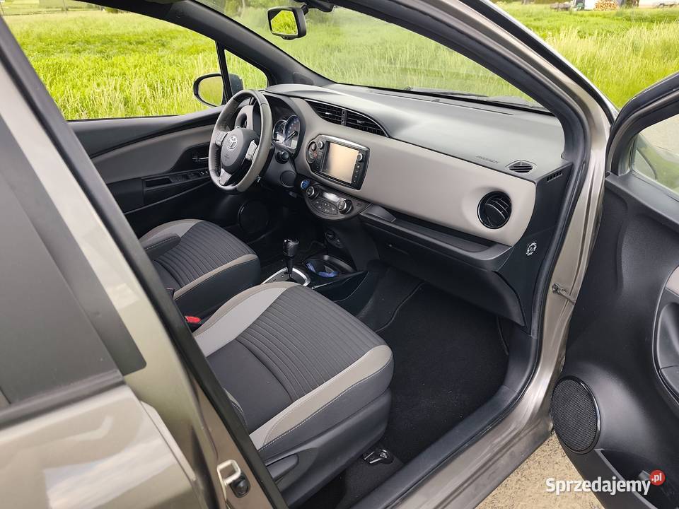 TOYOTA YARIS 15i HYBRID Kostarowce