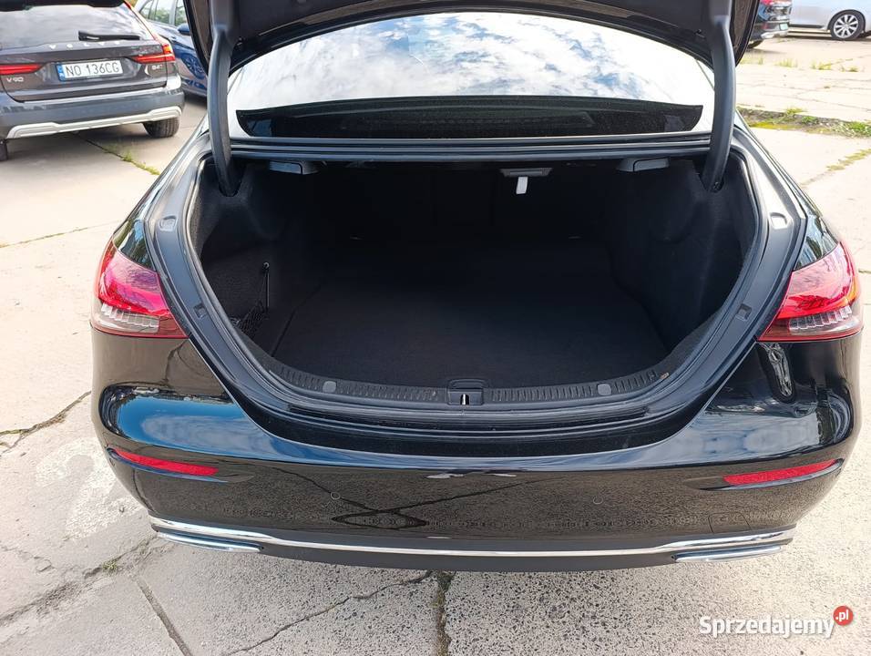 Salon Serwisowany E220D 4MATIC Avantgarde 200KM