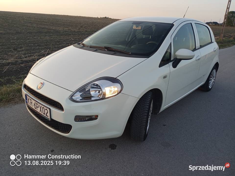 Sprzedam Fiata Gpunto 2015r 14 bg nieuszkodzony