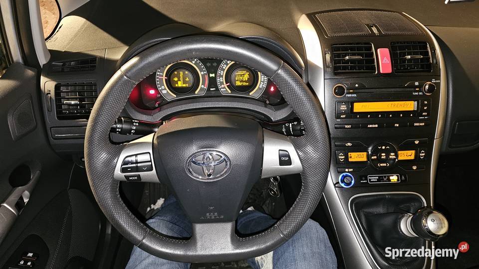 Toyota Auris 20D4D 126 2011 Lift Film Salon nieuszkodzony Zarszyn