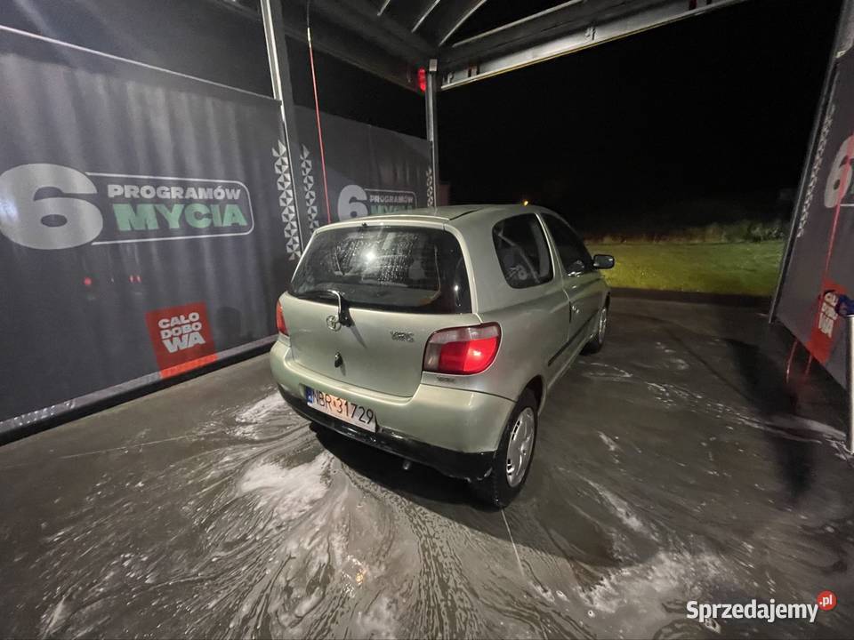 TOYOTA YARIS 10 vvti 3 drzwi Polski salon sprzedam
