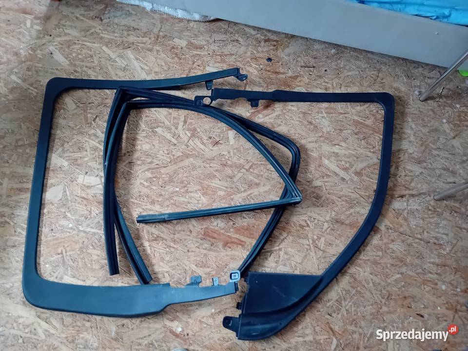 Listwy ramek prawa i lewa z gumami Głuchołazy