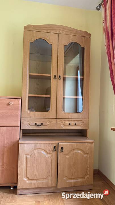 Witryna z komodą kredens w kolorze dąb 90x50x153 Dom i Ogród sprzedam
