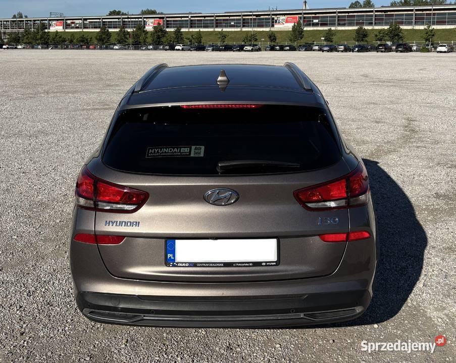 Szybkie pojemne kombi dodatkiHyundai i30 wagon15 automatyczna mazowieckie Warszawa