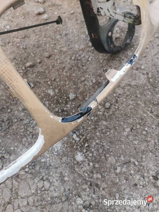 BMW E36 Coupe pas przedni plus nosek Rok produkcji 1995 Cieszyn sprzedam