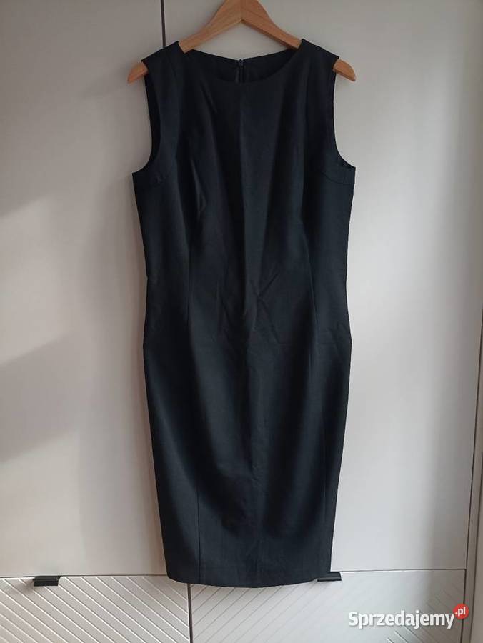Sukienka Zara S czarna elegancka midi dopasowana Czarnków