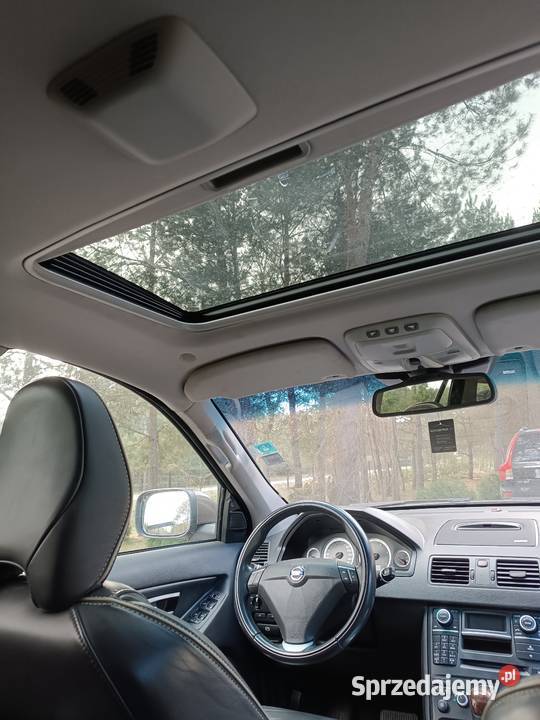 Sprzedam Ładne Volvo XC90 24 D5 200 z 2014r światła do jazdy dziennej