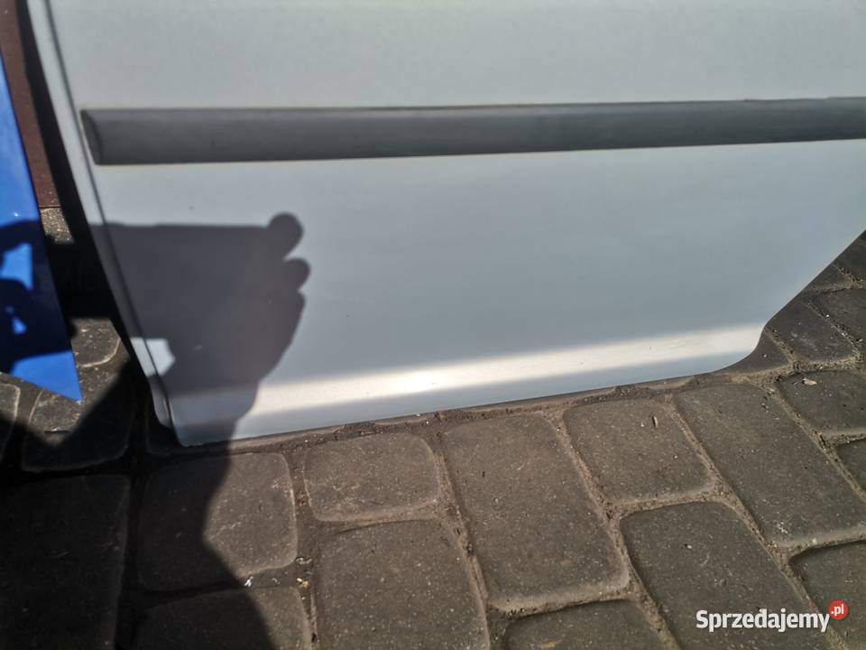 VOLKSWAGEN GOLF 4 5D DRZWI LEWY TYŁ LB7Z Nowy Sącz